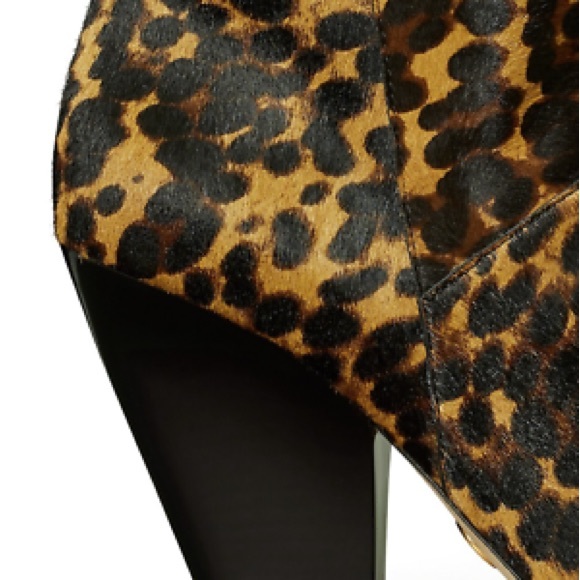 Tory Burch Leather Genuine Calf Hair Leopard Print Lila Pointed Toe Ankle Bootie - Picture 4 of 15